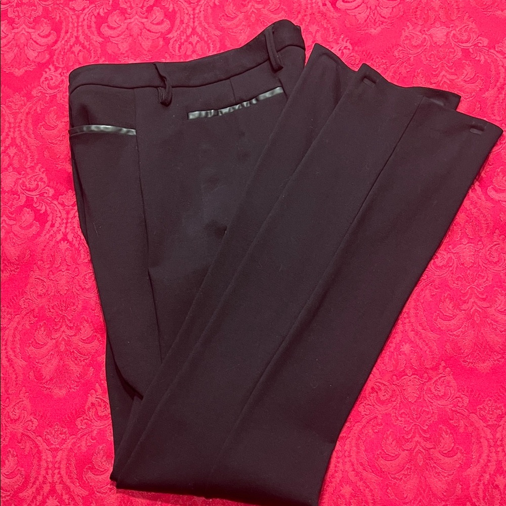 Like new NYDJ Leather Trim Women’s Black Slacks